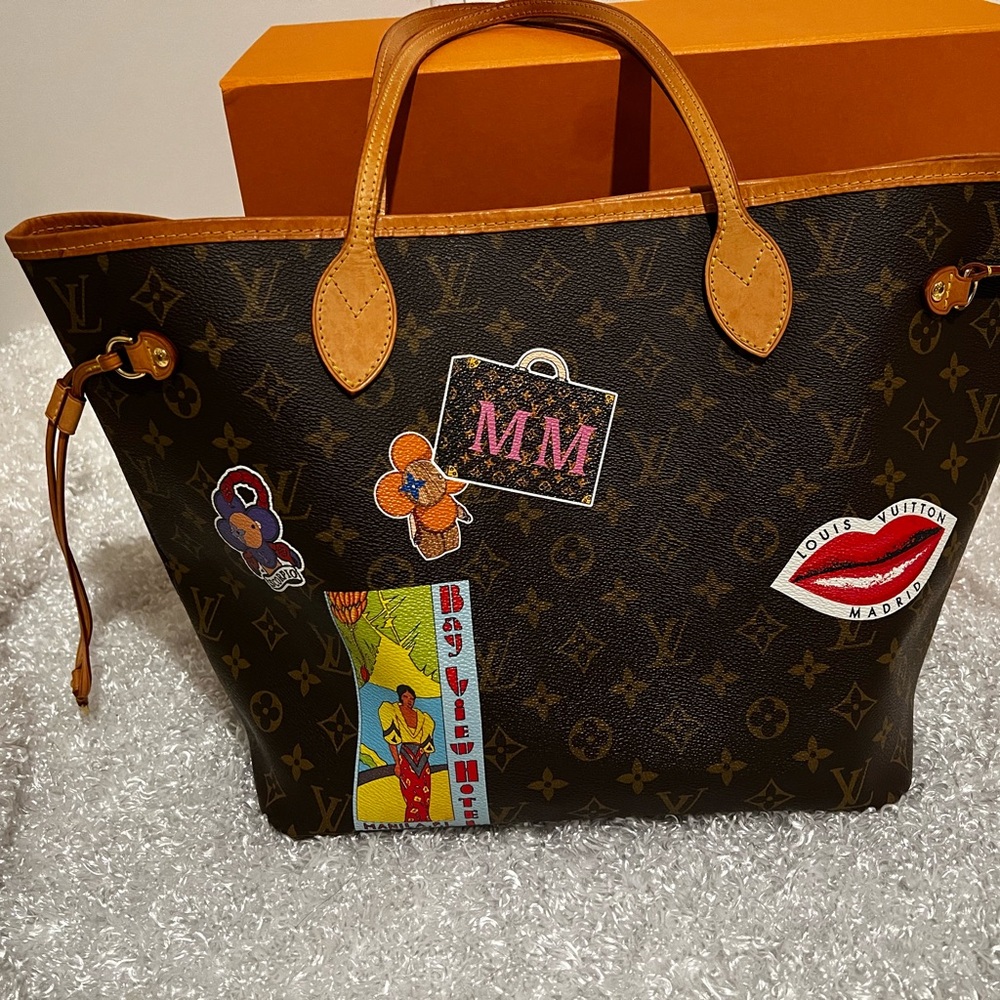 Louis Vuitton Neverfull tote